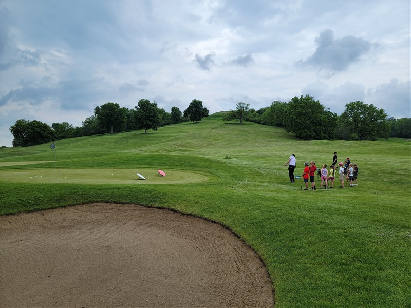 Chipping & Putting Greens